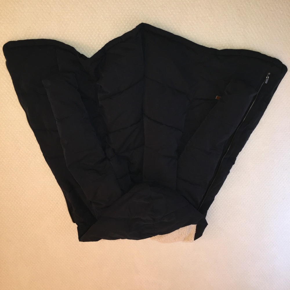 Roxy Puffy Jacket - image 4